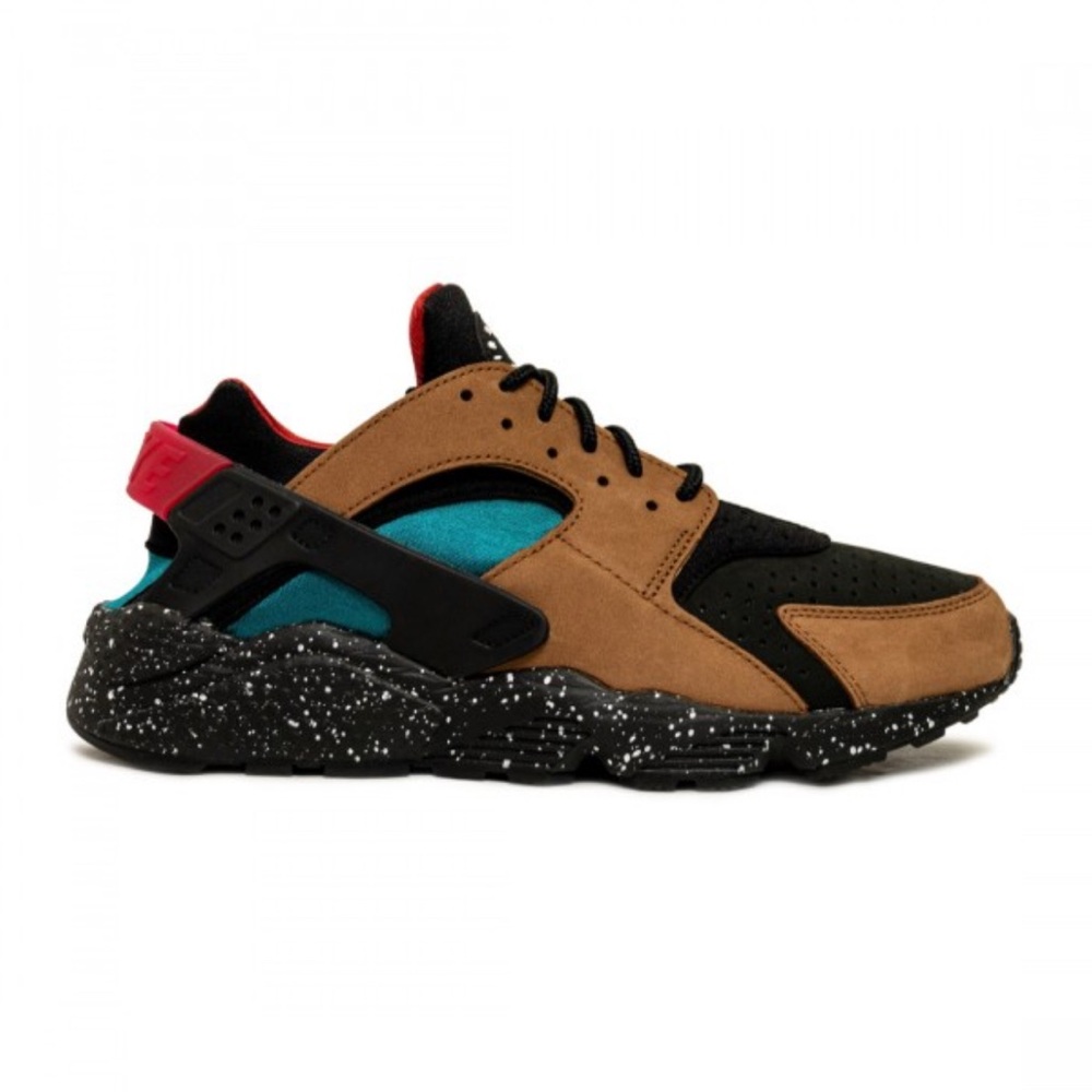 Nike Air Huarache size 9.5 Light British Tan Geode Green DD1608-201